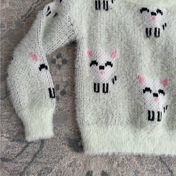 Fuzzy kitty sweater - Picture 3 of 4